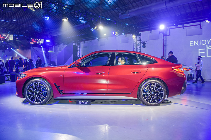 【採訪】四門大鼻孔帥氣抵台!BMW 4 Gran Coupe雙車型開賣!售價240萬元起