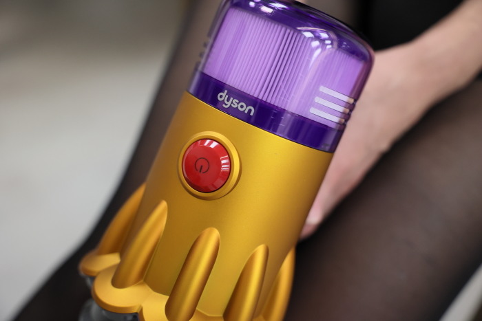 【誠實試用】 傳承精神 Dyson V12 Detect™ Slim Total Clean 旗艦吸塵器