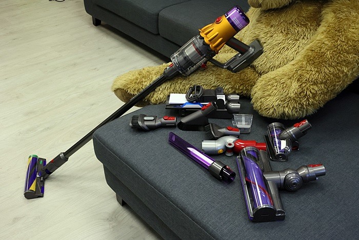 【誠實試用】 傳承精神 Dyson V12 Detect™ Slim Total Clean 旗艦吸塵器