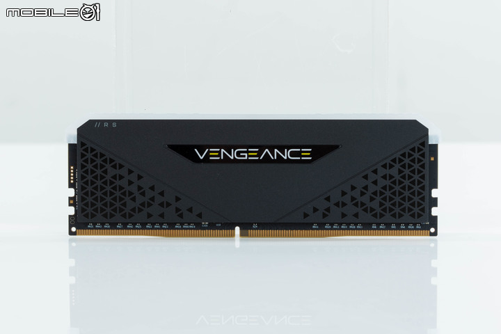 CORSAIR VENGENCE RGB RS／RT DDR4 記憶體模組開箱實測 世代中階封關之作