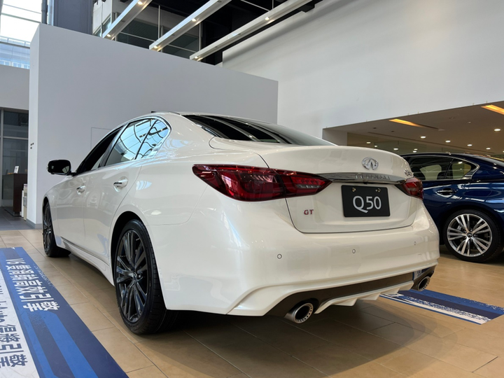 第一次開V6轎跑-Q50 300GT魅影特仕版試乘心得