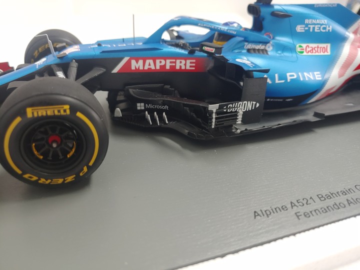 [開箱]1/18 SPARK ALPINE F1  TEAM  A521 FERNANDO ALONSO 2021