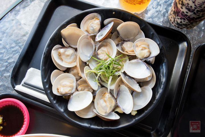 【臺南美食】浮誇爆料意麵再升級|意麵擺上黃金蒲燒鰻魚和培根串|臺南獨家美食別的地方吃不到~~金三益健康茶飲