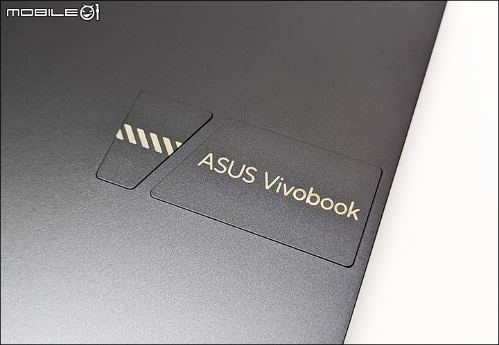 點我看大圖 快速開箱:ASUS Vivobook Pro OLED 15 M3500QC