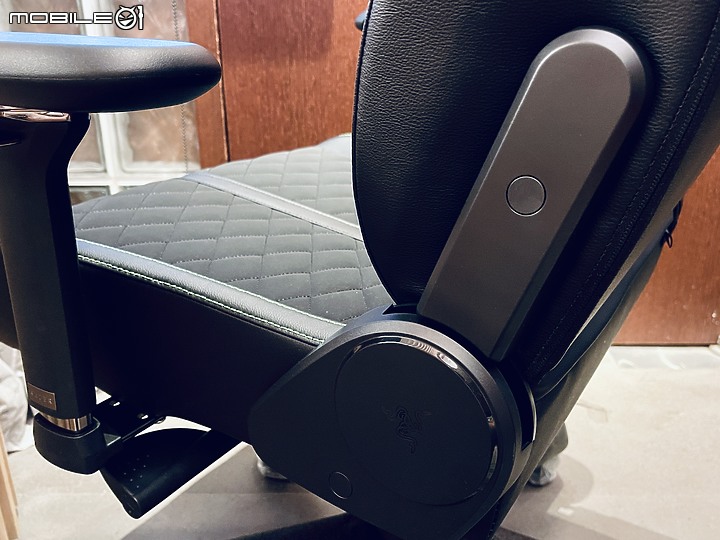 電腦人生中的好伴侶 - Razer Enki 電競椅 開箱&使用分享