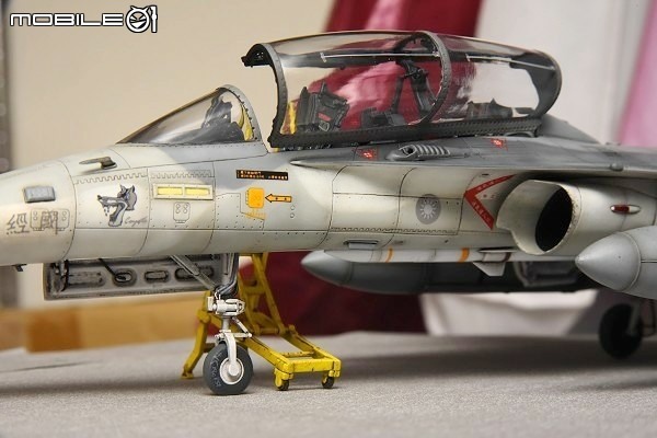 [模型製作記] Freedom 1/48 經國號F-CK-1D雙座