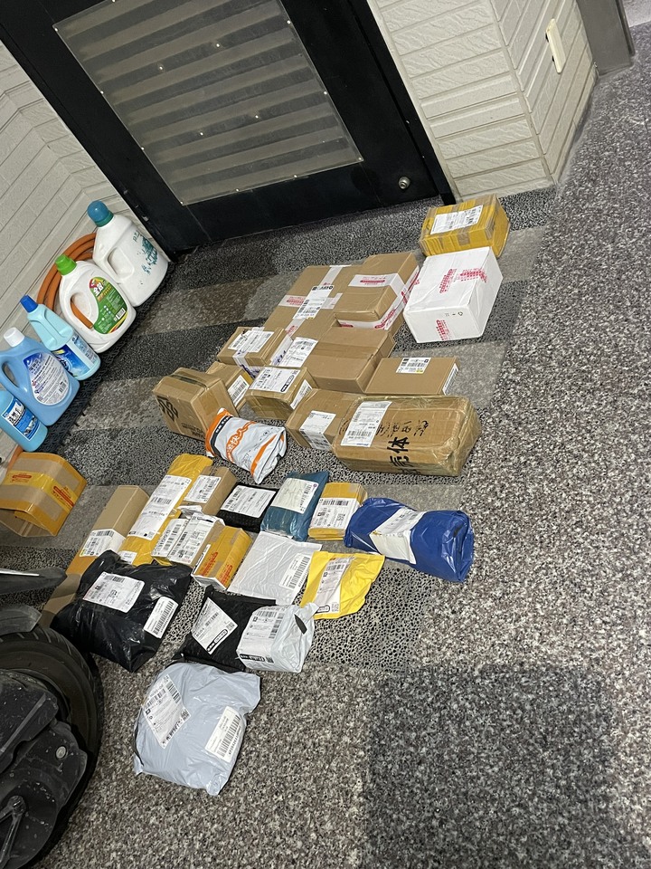 改裝冷氣排水管改善排水與避免沼氣