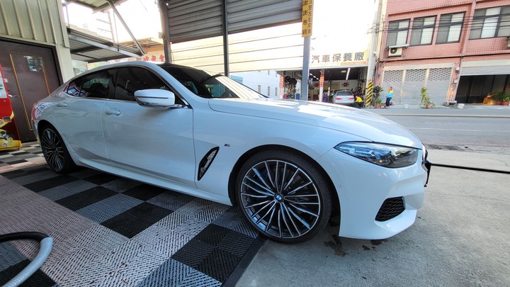 晚關箱BMW G20 330I M-SPORT 與 晚開箱 BMW 840I M-SPORT GC