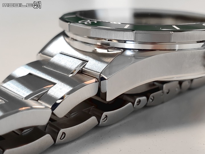 我也會開箱 BALL WATCH 波爾錶Roadmaster StarLight Ceramic