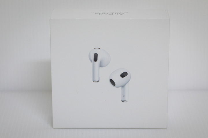 [開箱] Airpods 第三代終於到手 香港壞朋友直送台灣