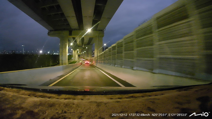 Mio MiVue™ 887 行車紀錄器開箱