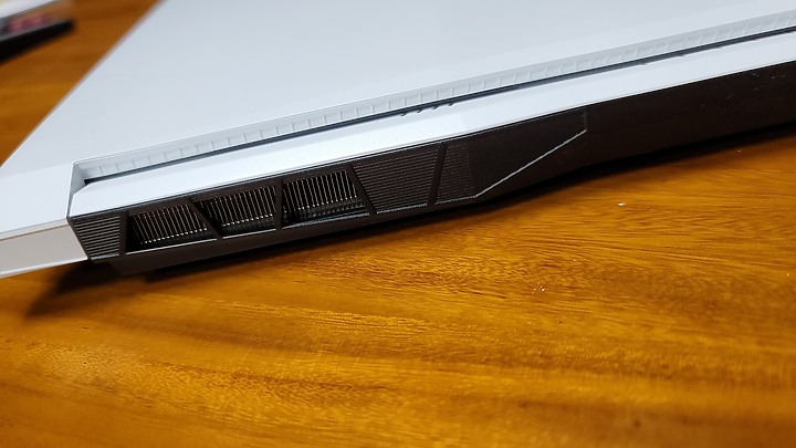 MSI Sword 17開箱 我的大螢幕美型工作機