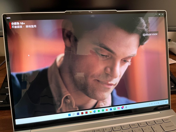 簡單開箱、心得 Lenovo YOGA Slim 7 Carbon 14 AMD款
