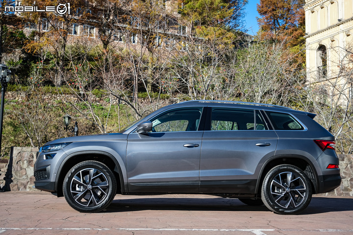 Škoda 小改款 Kodiaq 2.0TSI 4x4試駕|質感與科技再進化,熱賣實力不容小覷!