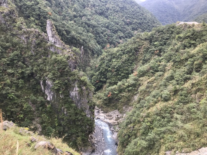 小雲豹→輕易完成的野溪溫泉瀑布SPA♨️