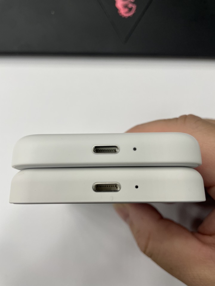 MagSafe Battery Pack 原廠 vs 華強北 開箱比較