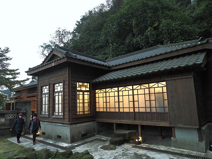 基隆要塞司令部校官眷舍|基隆要塞司令官邸|沙灣歷史文化園區 — 充滿文青風的大基隆歷史場景