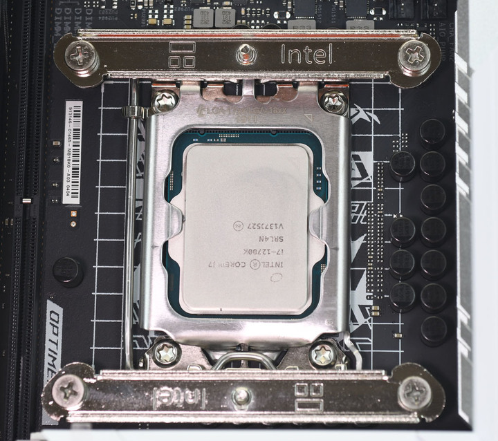 THERMALRIGHT PEERLESS ASSASSIN 120 BLACK散熱器簡介及測試