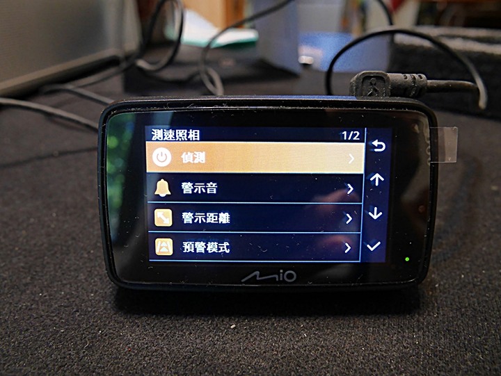 Mio MiVue™ 887 — 4K高畫質與安全六合一之實戰體驗分享，外掛基隆太平青鳥與誠品快閃店輕旅行！