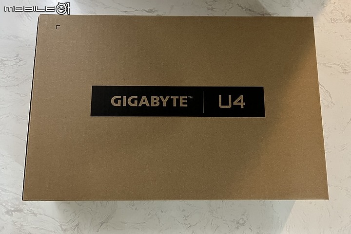 點我看大圖 GIGABYTE 技嘉 U4 UD 輕薄1公斤處女作 Ultrabook 開箱