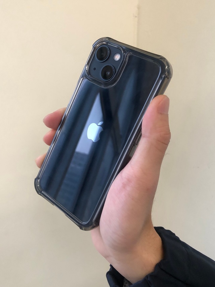 iPhone 13 透黑手機殼開箱(內附選手)
