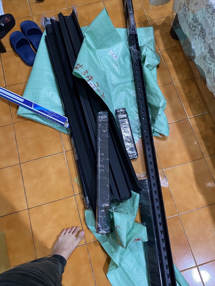 開箱!工業風角鋼桌