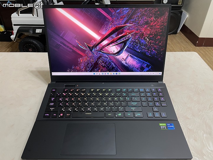 機構大改款、配件超玩家 ROG Zephyrus S17 GX703HR 快速心得分享