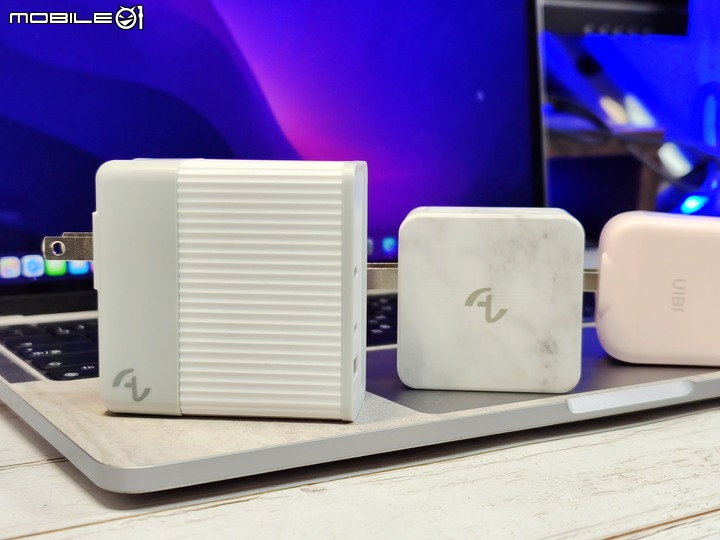 「 實測 」iPhone、iPad、MacBook 快充充電器該怎麼選？Allite 系列、UIBI 系列充電器開箱實測