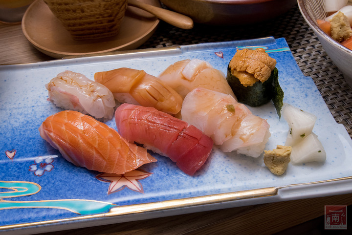 【臺南美食】必嘗特級海鮮丼｜生魚握壽司｜日本進口海味海膽｜職人精神新鮮上桌｜日本料理推薦｜嚴選新鮮漁獲｜無菜單料理~~鮨瑀壽司