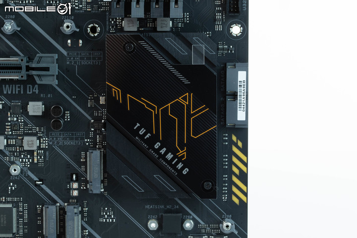 ASUS TUF GAMING Z690 PLUS WIFI D4 主機板開箱 隱藏在中階定位的實力派選擇
