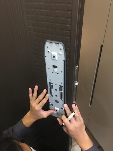 [開箱] 愛的迫降電子鎖！！！