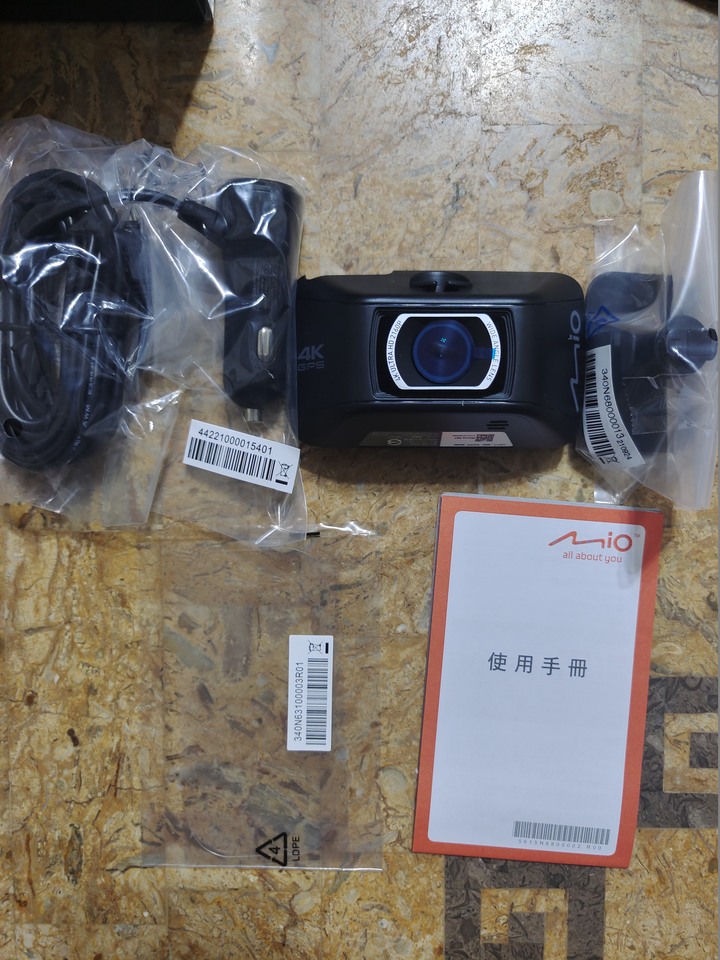 Mio MiVue™ 887 行車紀錄器開箱
