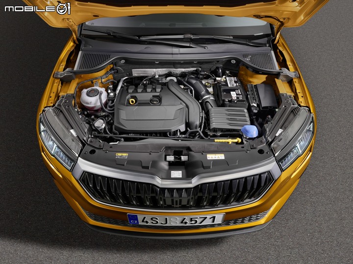 【海外新訊】Skoda Karoq小改款正式登場,外觀微整、導入矩陣式LED大燈!