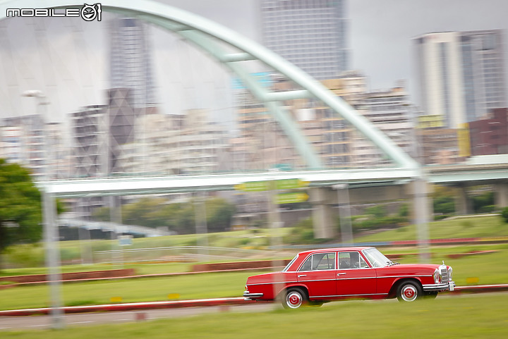 老車誌Ep.4|彷彿穿越時空而來的豪華表率| 1971 Mercedes-Benz 280 S