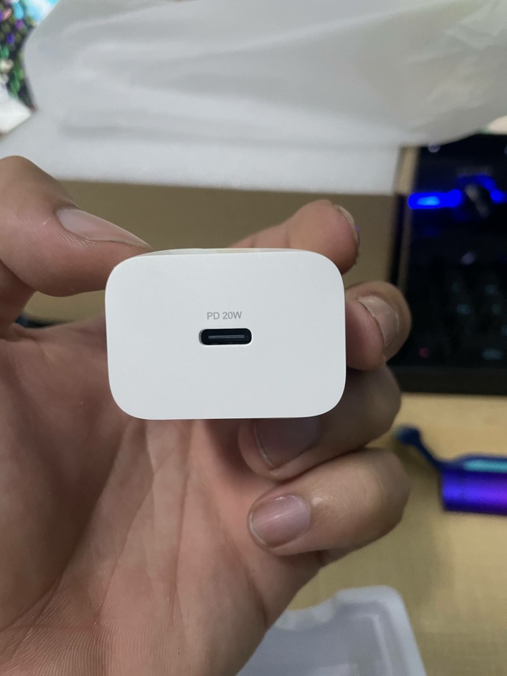 movespeed移速57000mah行動電源+MFI認證線+20W快充頭 開箱