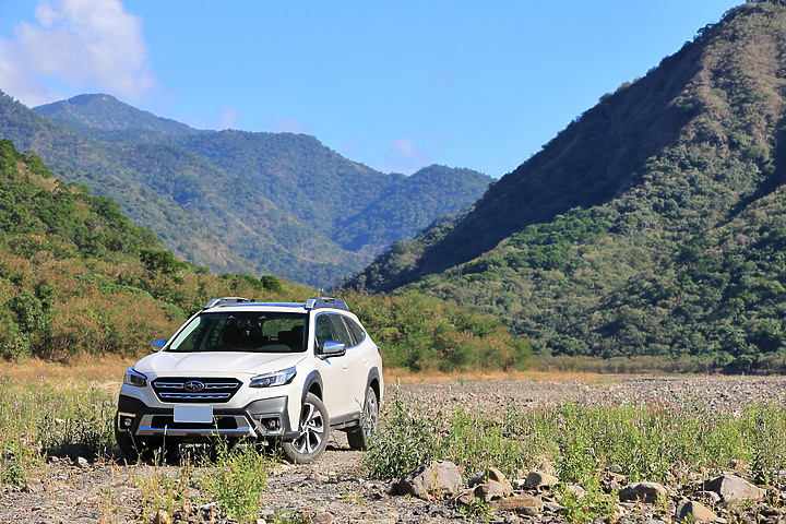 點我看大圖 (映像旅行) 探索秘境、背山望海、隨心所欲in屏東 feat. Subaru Outback
