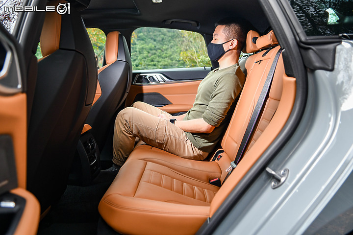 BMW大改款430i Gran Coupe M Sport試駕 │ 身著勁裝的文人，拿捏平衡的學問！