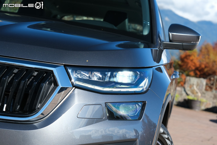 Škoda 小改款 Kodiaq 2.0TSI 4x4試駕|質感與科技再進化,熱賣實力不容小覷!