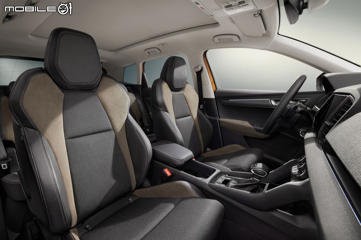 【海外新訊】Skoda Karoq小改款正式登場,外觀微整、導入矩陣式LED大燈!