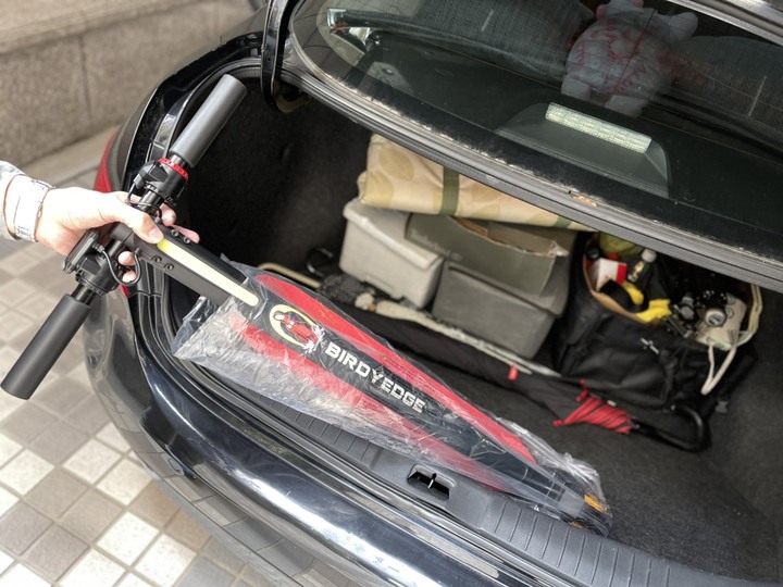 【BIRDYEDGE 電動滑板車選購建議 】2萬 ?! 不用真的嗎 !!!這款MIT CP值超高，最高30KM，雙避震，剎車。