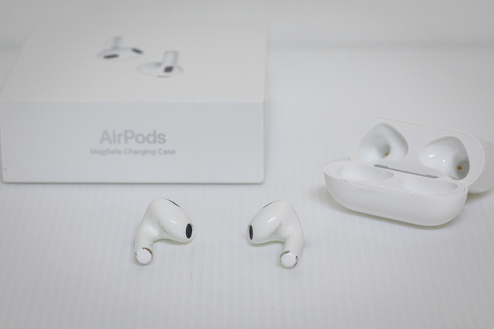 [開箱] Airpods 第三代終於到手 香港壞朋友直送台灣