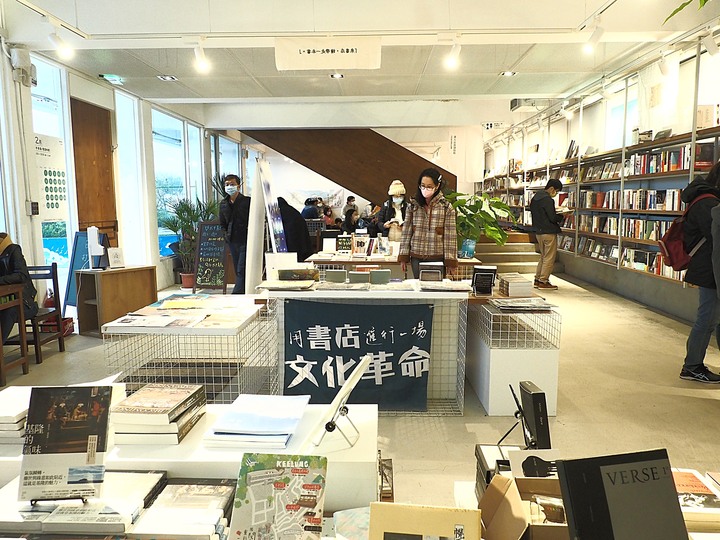 Mio MiVue™ 887 — 4K高畫質與安全六合一之實戰體驗分享，外掛基隆太平青鳥與誠品快閃店輕旅行！