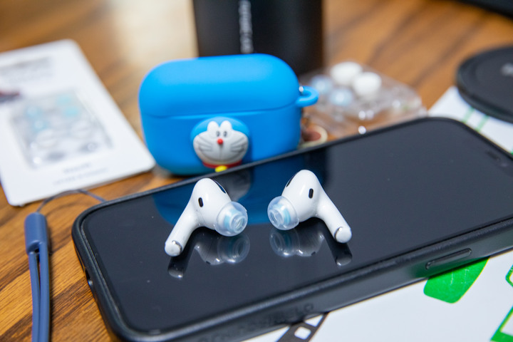 [開箱] Airpods 第三代終於到手 香港壞朋友直送台灣