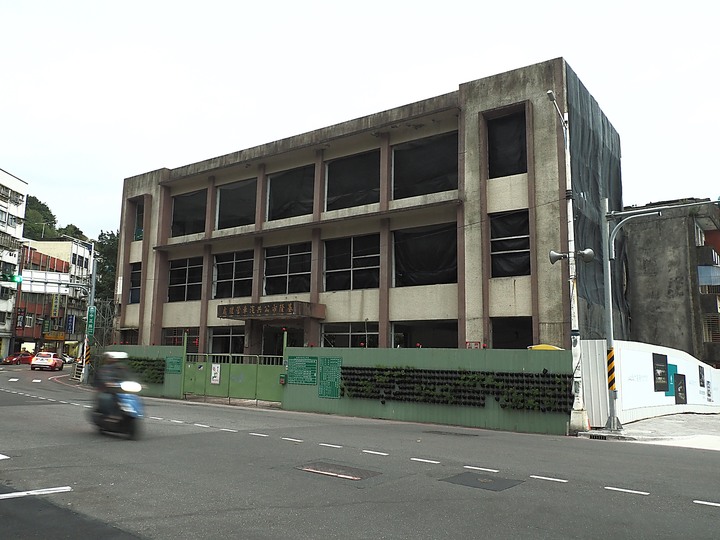 基隆要塞司令部校官眷舍|基隆要塞司令官邸|沙灣歷史文化園區 — 充滿文青風的大基隆歷史場景