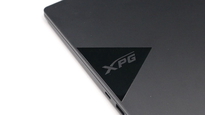 輕薄筆電居然兩條 RAM、兩條 SSD 都可以更換!ADATA XPG XENIA 14 你的擴充性也太好了吧!