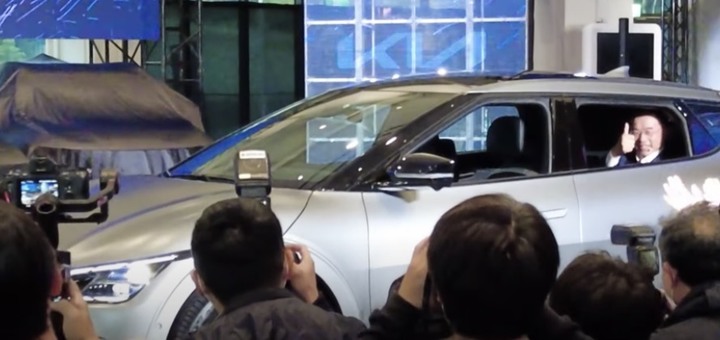 點我看大圖 KIA品牌大變身,EV6 電動車感覺滿值得期待?!
