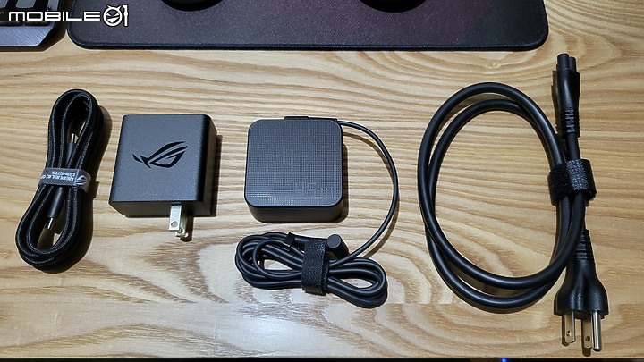 商用翻轉小筆電BR1100FKA SSD版開箱