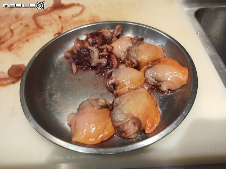 [食記] 巷弄靜謐無菜單料理 - 覓壽司 ，淡水值得推薦的在地好店