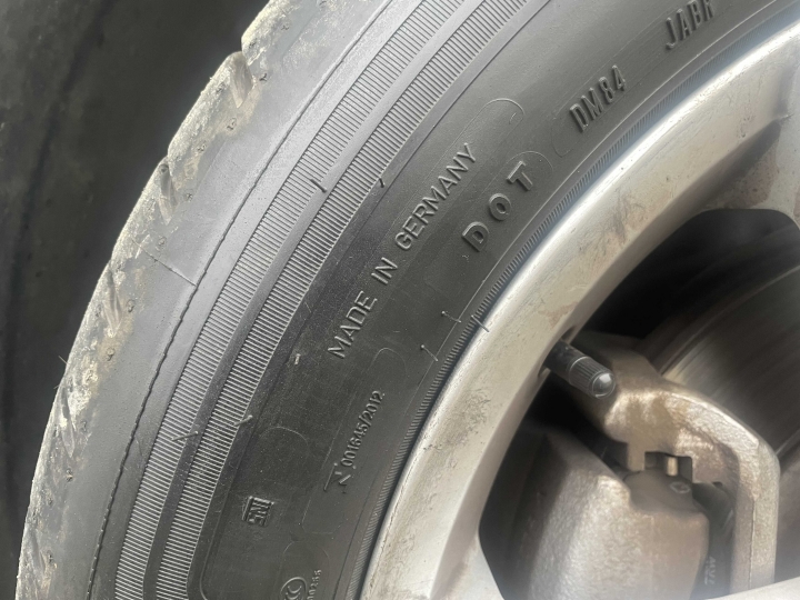 Tiguan 330 換輪胎