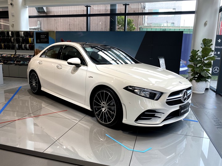 21/22 CLA200 購車分享！交車啦～～